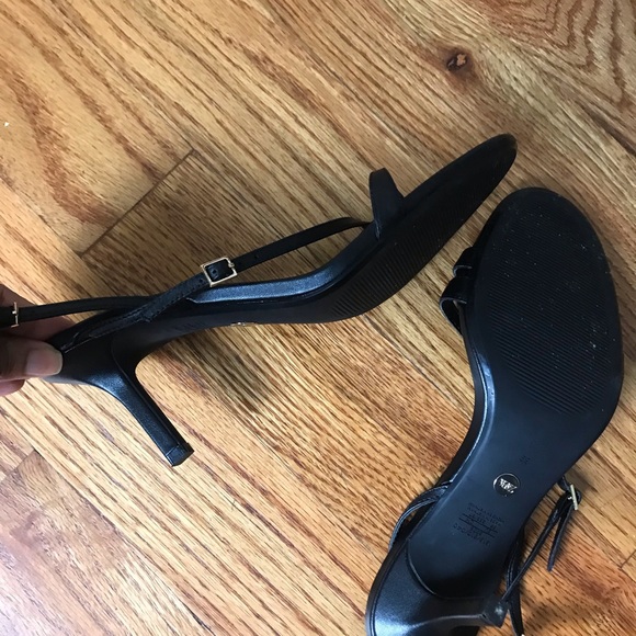 Zara Black Leather Strappy Sandal - Picture 7 of 7